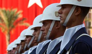 Выданы ордера на задержание 117 турецких военных