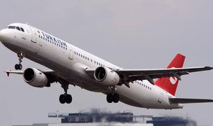 1 января турецкие авиакомпании отменили свыше 100 рейсов из-за снегопада