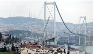 Опрос: Большинство жителей Турции против приватизации мостов и автомагистралей