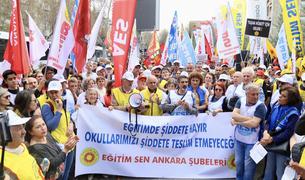 Учителя в Турции требуют отставки министра образования после инцидентов в школах