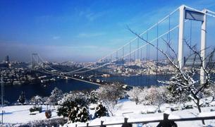 Синоптики предрекли Стамбулу возвращение снега
