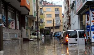 Юго-запад Турции под ударом стихии: один человек погиб 