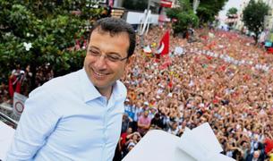 Опрос: Имамоглу победит в Стамбуле с поддержкой 54%