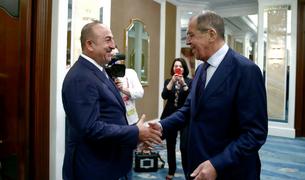 МИД РФ: Лавров и Чавушоглу обсудили двусторонние и международные вопросы