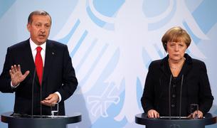Премьер-министр Турции ждёт поддержки от Ангелы Меркель