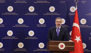 Фидан провёл серию телефонных переговоров по поводу продолжающейся войны в Иране