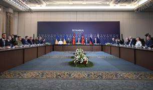 МИД Турции: Переговоры РФ и Украины движутся в ориентированном на результат направлении