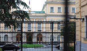 Дипломаты РФ встретились с родственниками пропавшего пловца, держат ситуацию на контроле