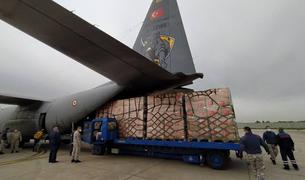 Глава МИД: Турция готова доставлять в Газу гуманитарную помощь по воздуху