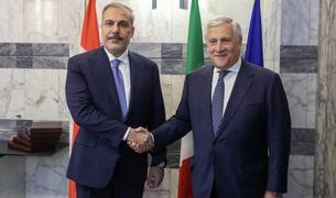 Фидан: Нужно продолжить переговоры по Украине во избежание разрастания конфликта