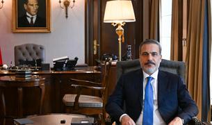 Глава МИД Турции призвал отменить все эмбарго, введенные в отношении Сирии