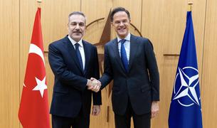 Фидан и Рютте обсудили пути урегулирования на Украине и вопросы безопасности в Черноморском регионе