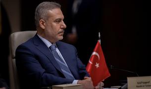 Фидан контактировал с Арагчи во время обстрела Ираном Эр-Рияда