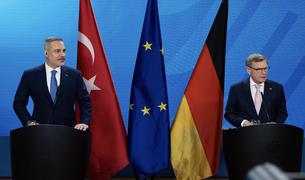 Глава МИД: Германия готова содействовать укреплению связей Турции и Евросоюза