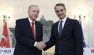Греция и Турция подписали 16 деклараций, соглашений и меморандумов в ходе визита Эрдогана