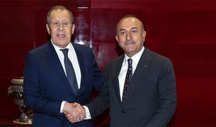 Лавров и Чавушоглу обсудили на встрече Украину, диалог по зерну и Сирию