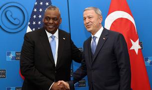 Министры обороны США и Турции обсудили по телефону оборонное сотрудничество двух стран
