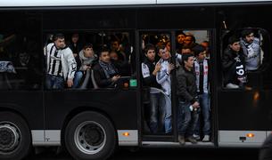 İETT подает в суд на футбольных фанатов за ущерб, причиненный автобусам