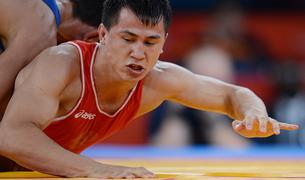 Россиянин Роман Власов взял золотую медаль в греко-римской борьбе до 74 кг