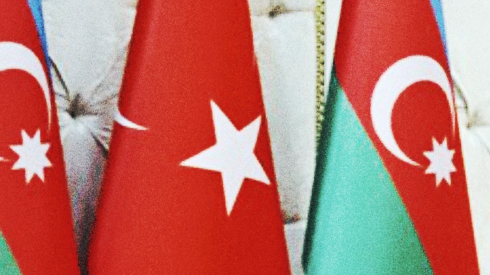 Главы Минобороны Азербайджана и Турции обсудили перспективы военного сотрудничества