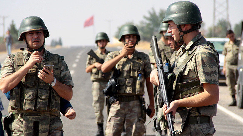 Минобороны Турции: Турецкий военный погиб в сирийском Африне