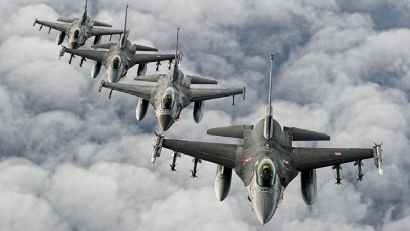 Турецкие истребители F-16 примут участие в учениях НАТО в Греции