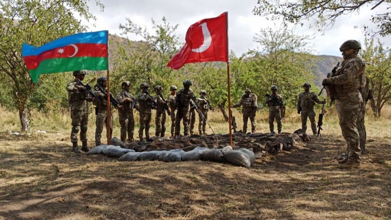 Турция и Азербайджан провели совместные военные учения в Нагорном Карабахе