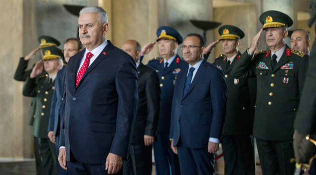 Турция сменила командующих ВВС, ВМС и сухопутных войск
