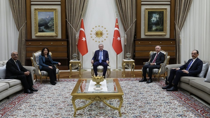 Эрдоган провёл встречу с партией DEM по вопросам курдского урегулирования