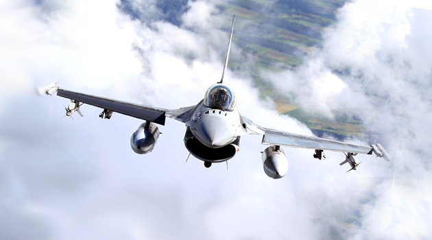 Минобороны: F-16 ВВС Турции потерпел крушение, пилот успел катапультироваться