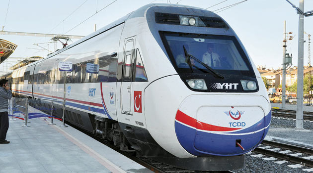 Железная дорога Баку-Тбилиси-Карс рассчитывает на грузы и пассажиров