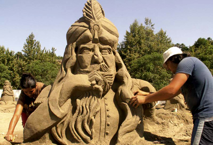 Фестиваль песчаных скульптур звезд Голливуда в Анталье