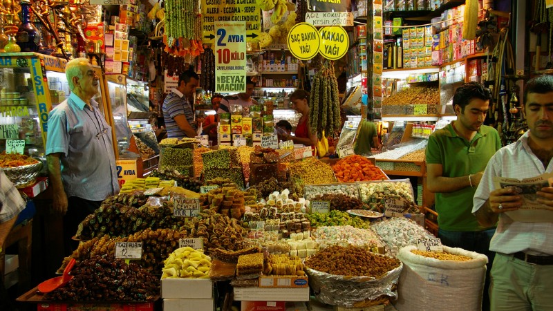 В Стамбуле завершилась реставрация знаменитого базара специй