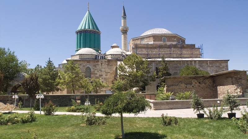 Всеобщий призыв Руми вновь звучит из музея Мевляны в Конье