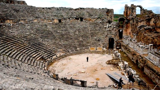 Турция выделила около 800 тыс. долларов на реставрацию древнего античного театра