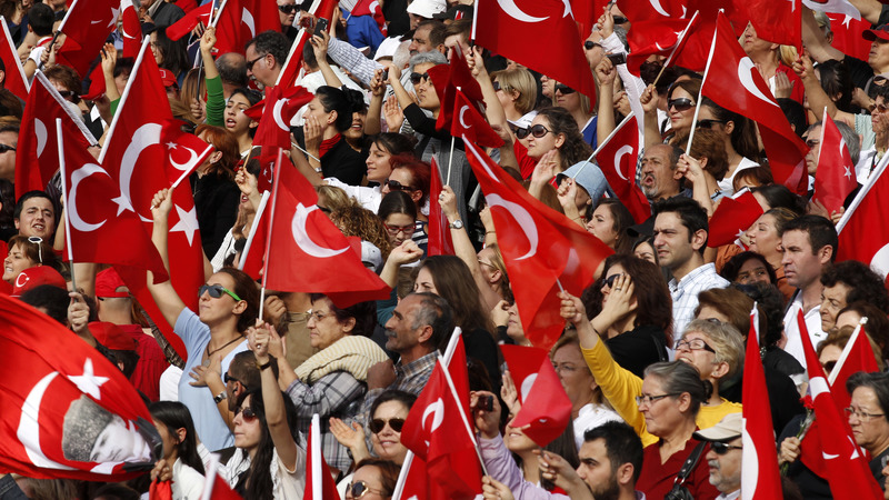 Опрос: Больше всего турецкий народ волнует экономика