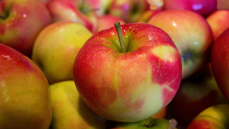Россельхознадзор запретил ввоз турецких яблок через Белоруссию
