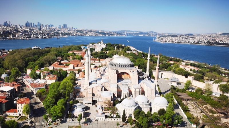 «Что Турция предпримет, потеряв с продажи билетов в собор Святой Софии 72 млн долларов в год?»
