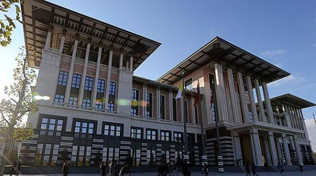 Стоимость оконных стекол во дворце Ак-Сарай превысила 700 млн турецких лир