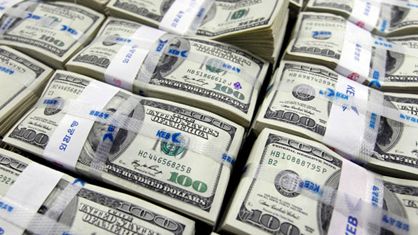 "Турецкие госбанки продали 1 млрд долларов несмотря на обещание главы ЦБ о невмешательстве в валютный рынок