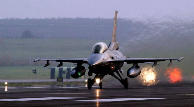 "США согласились передать Турции исходные коды истребителей F-16"