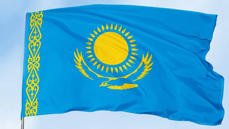 Парламент Казахстана принял закон об упрощении перевозок грузов с Турцией