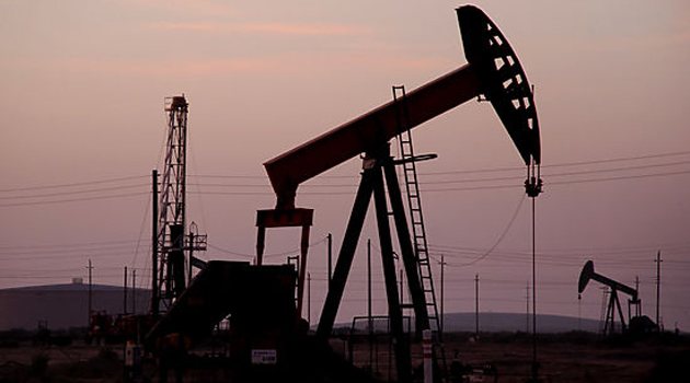 Впервые за четыре года стоимость нефти опустилась ниже $80 за баррель