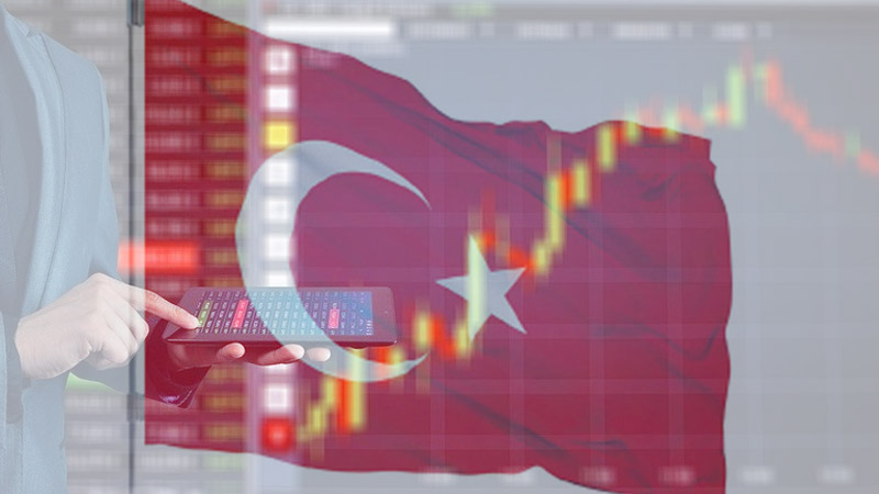 Экс-премьер Турции: Экономические ошибки и коррупция привели к новому падению лиры