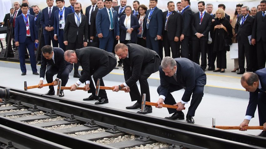 В Азербайджане прошла церемония открытия железной дороги Баку-Тбилиси-Карс