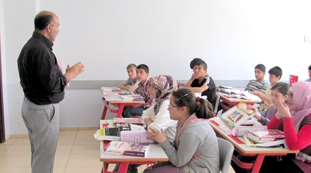 Турецкие учащиеся будут вынуждены переезжать в поисках лучших школ