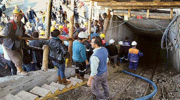 18 шахтёров оказались в ловушке из-за затопления шахты в Карамане 