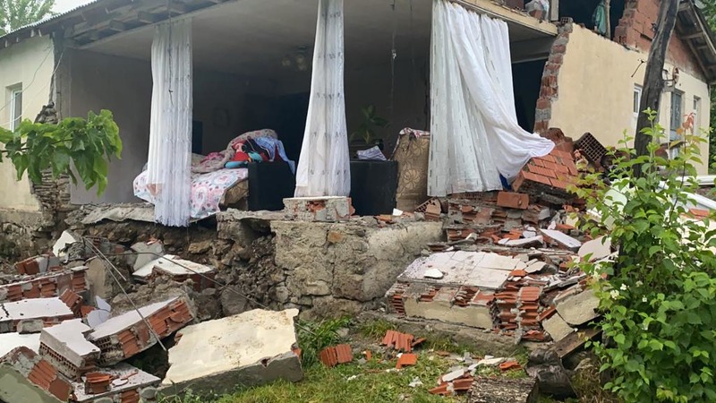 Землятресение в Турции: один человек погиб, 18 пострадали