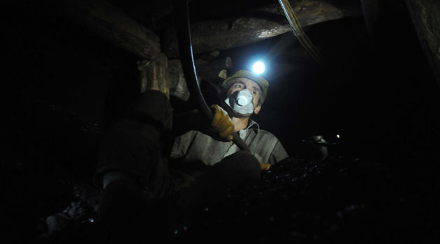 Обвал в шахте на юге Турции: 15 горняков остались под землёй