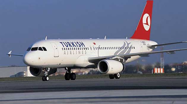 Авиакомпания Turkish Airlines отменила более 300 рейсов после теракта в Стамбуле